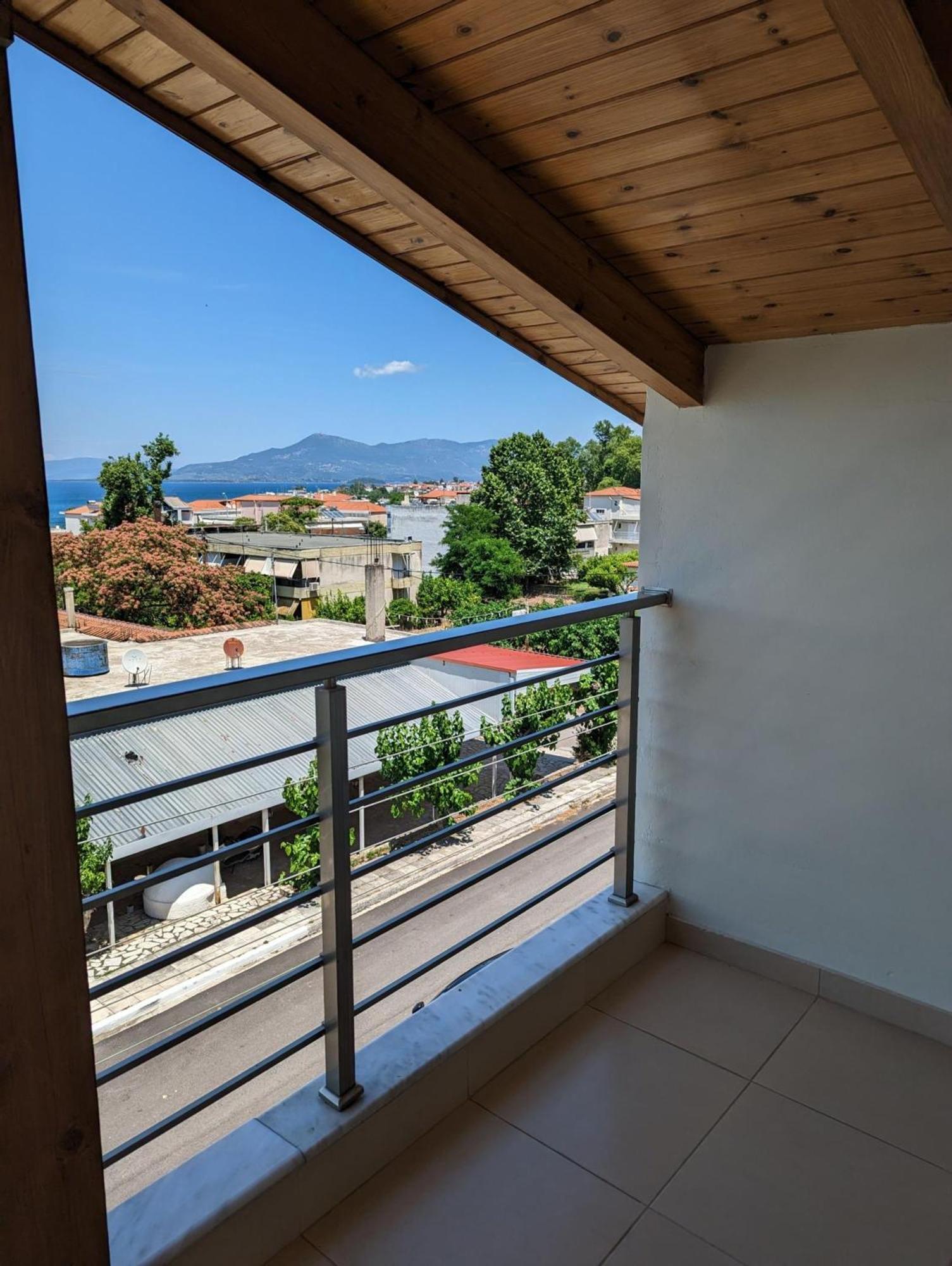 Samaras Apartments In Kamena Vourla Exterior photo