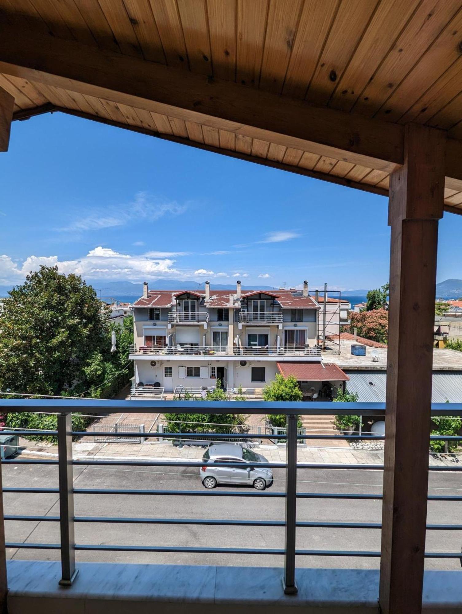 Samaras Apartments In Kamena Vourla Exterior photo